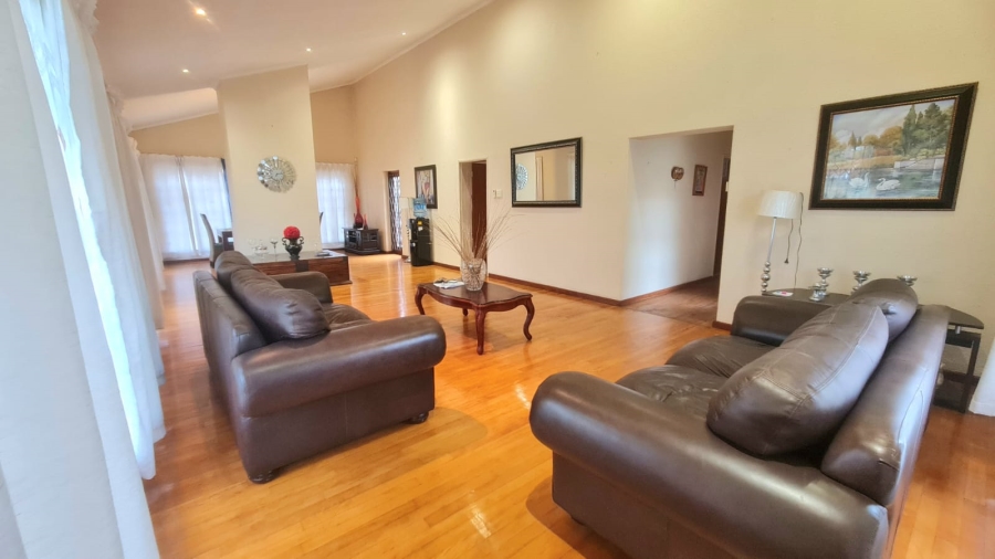 4 Bedroom Property for Sale in Klipdam Western Cape